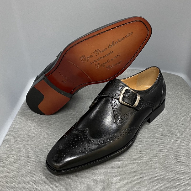 メンズカジュアルシューズ彫刻革シングルシューズファッション中 - Men Formal Party Wear Outfit のレビューと価格