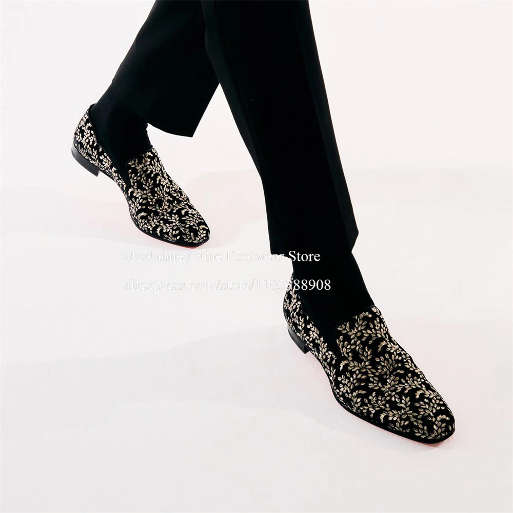 黒のシルクベルベットスリッポンローファー男性用リーフ刺繍マン - Men Formal Party Wear Dress のレビューと価格