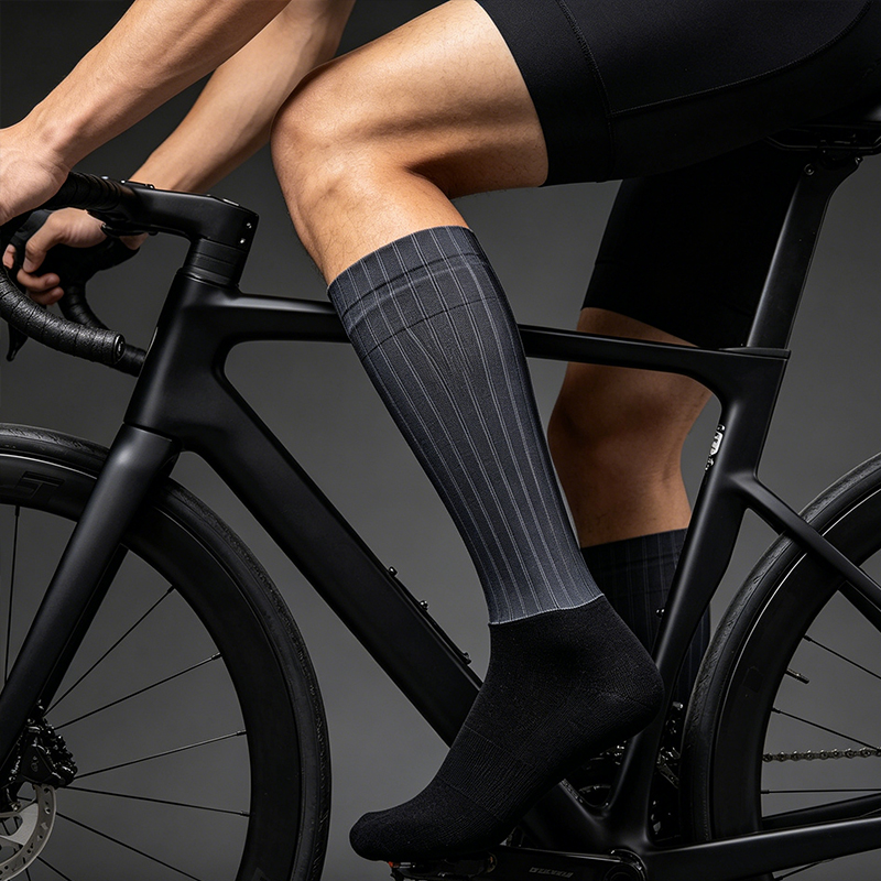 エアロソックス サイクリングソックス ハイスピードスポーツ  - Sock Garter Men のレビューと価格