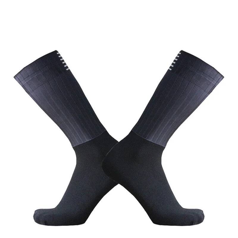 スリップチーム アンチソックス シームレス エアロ サイクリ - Sock Garter Men のレビューと価格